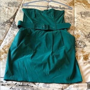 Strapless dress with pockets